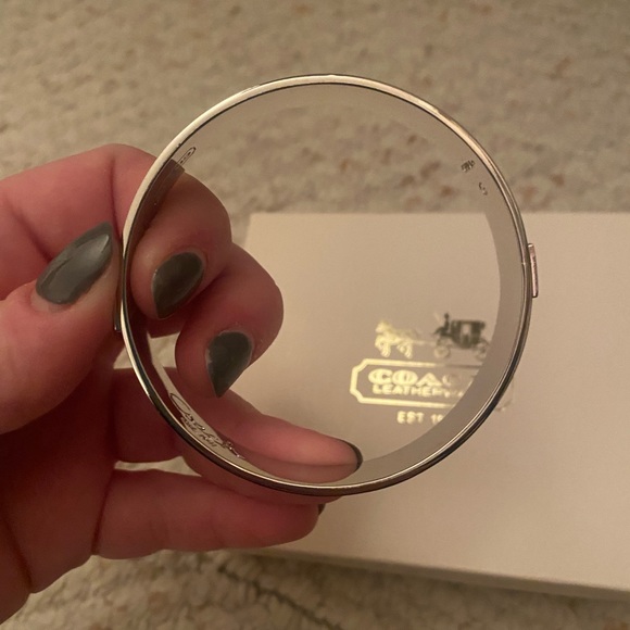 Coach poppy bangle bracelet silver purple new in box - Picture 4 of 7